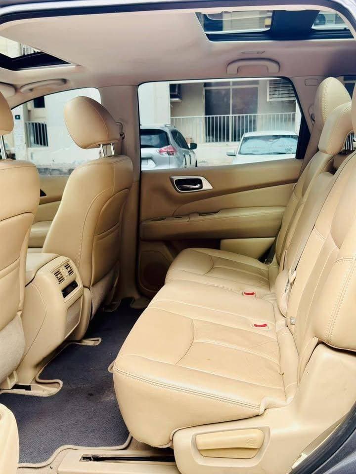 2015 Nissan Pathfinder thumbnail 10