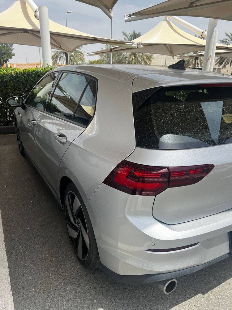 2021 Volkswagen GTI thumbnail 4