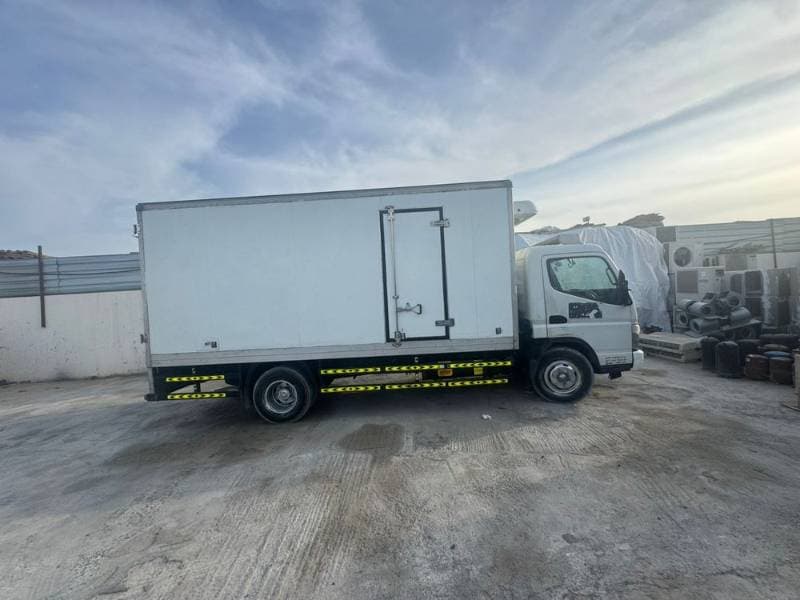 2013 Mitsubishi Canter