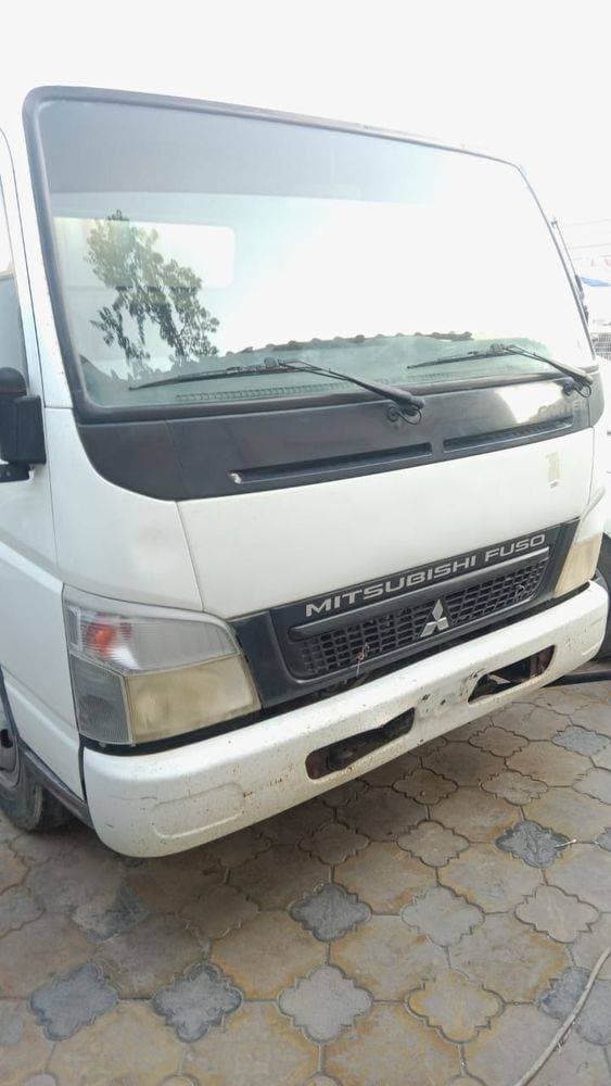 2013 Mitsubishi Canter thumbnail 5