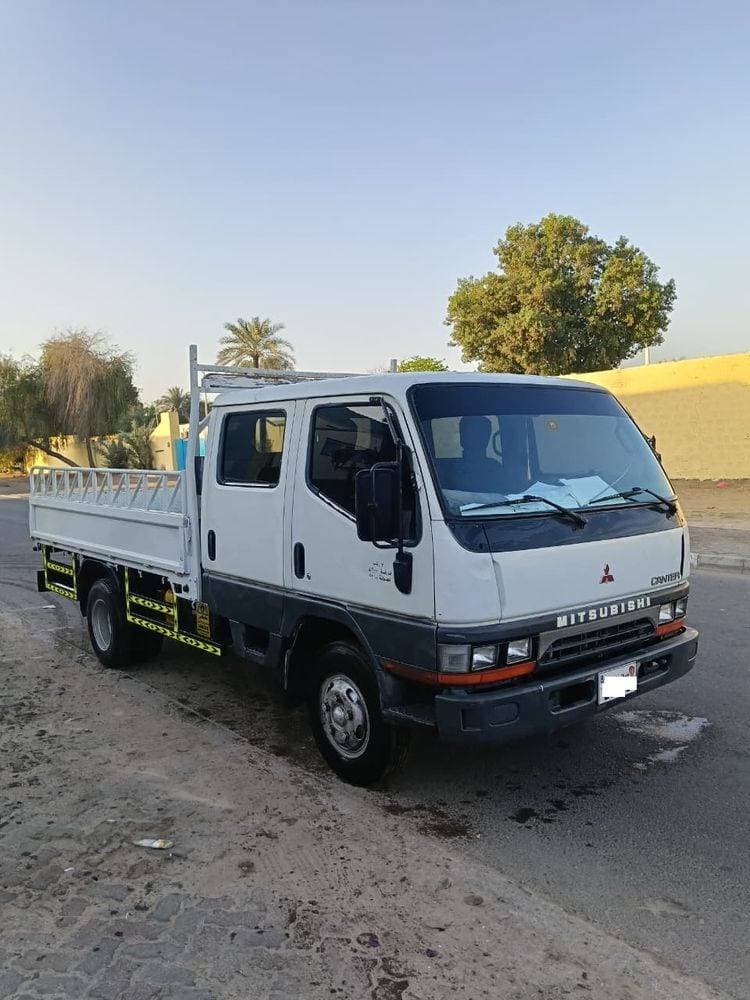 2004 Mitsubishi Canter