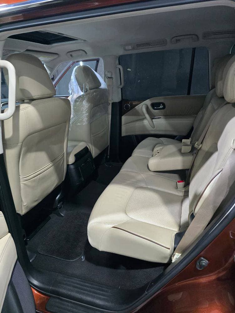 2018 Nissan Armada thumbnail 4