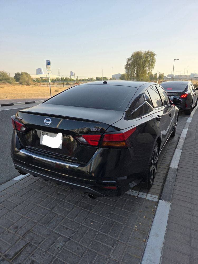 2020 Nissan Altima thumbnail 2