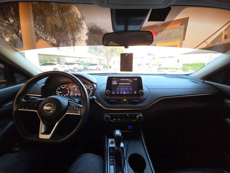 2020 Nissan Altima thumbnail 3