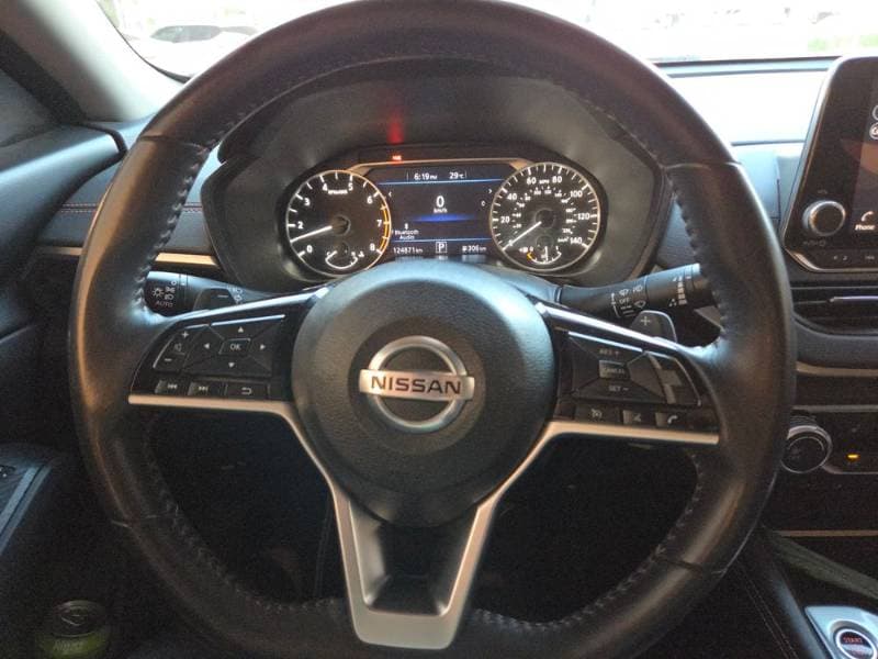 2020 Nissan Altima thumbnail 4