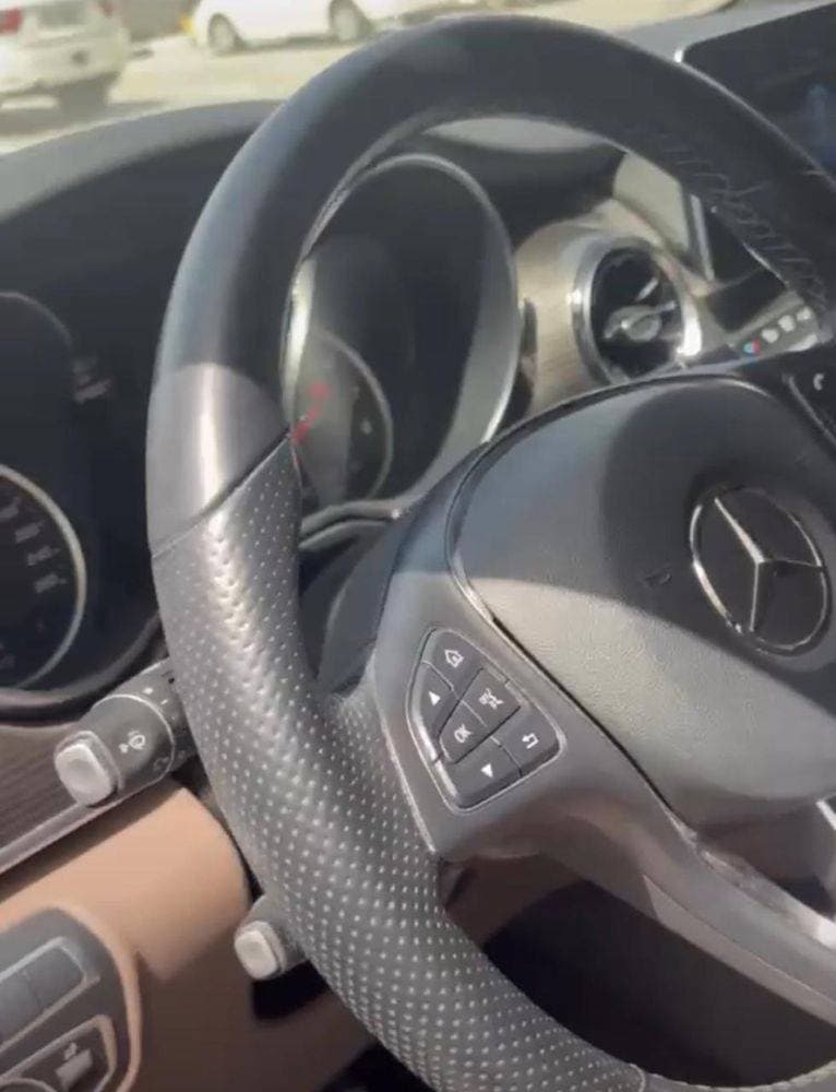 2022 Mercedes-Benz V Class thumbnail 5