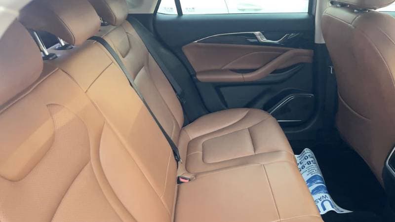 2025 Bestune B70