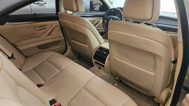 2013 BMW 5 Series Sedan thumbnail 4