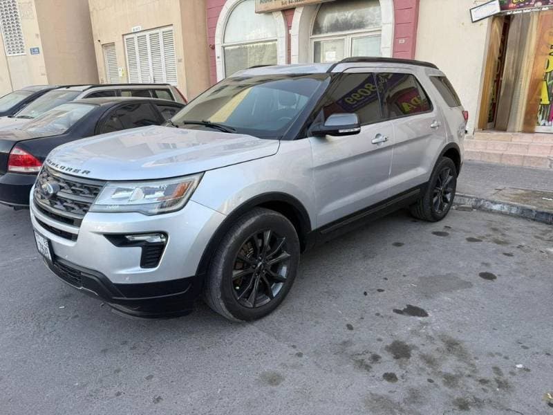 2018 Ford Explorer thumbnail 4