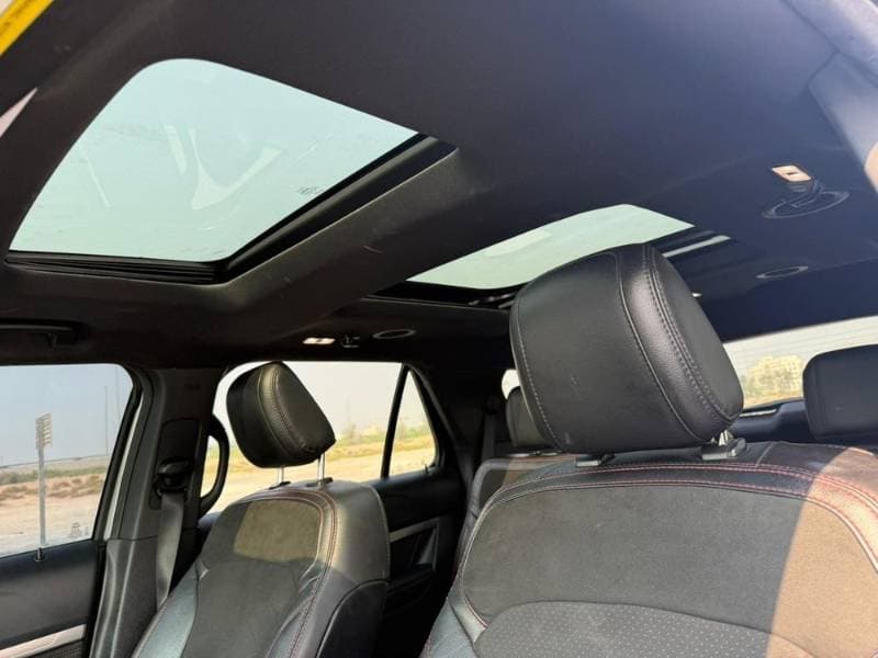 2018 Ford Explorer thumbnail 5