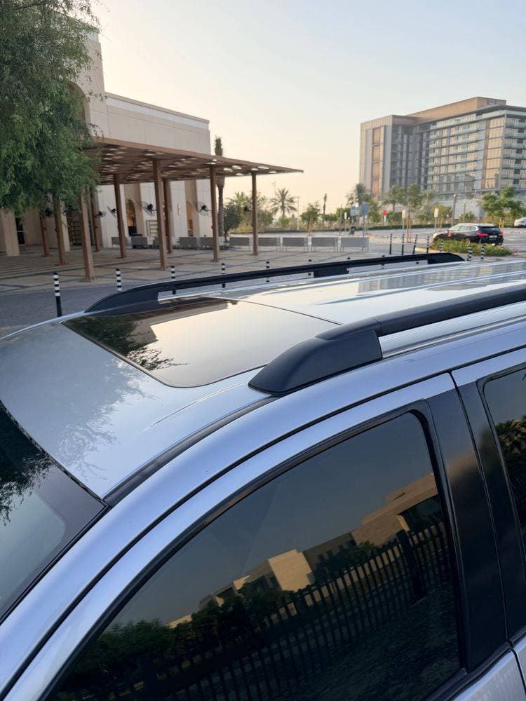 2016 Toyota Sequoia thumbnail 2