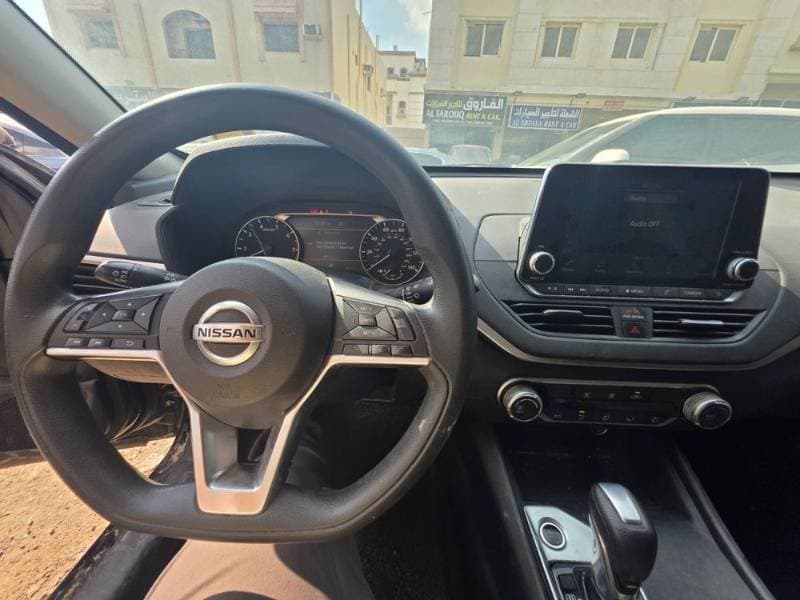 2019 Nissan Altima thumbnail 5