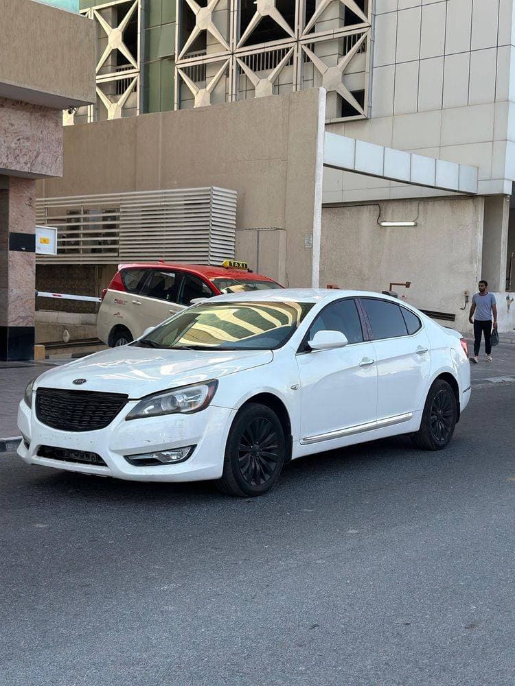 2013 Kia Cadenza thumbnail 2