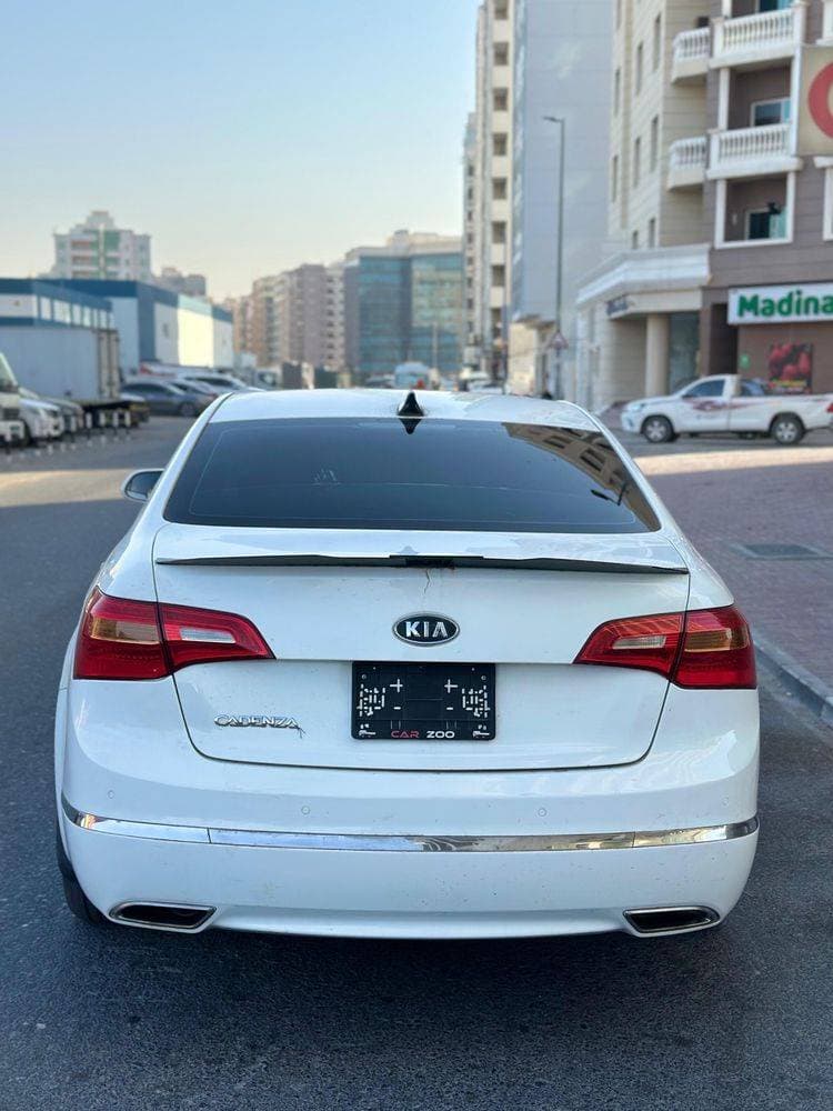 2013 Kia Cadenza thumbnail 4