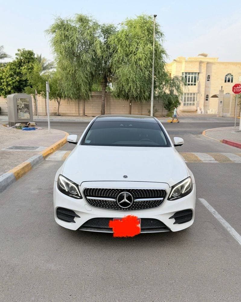 2018 Mercedes-Benz E-Class thumbnail 3