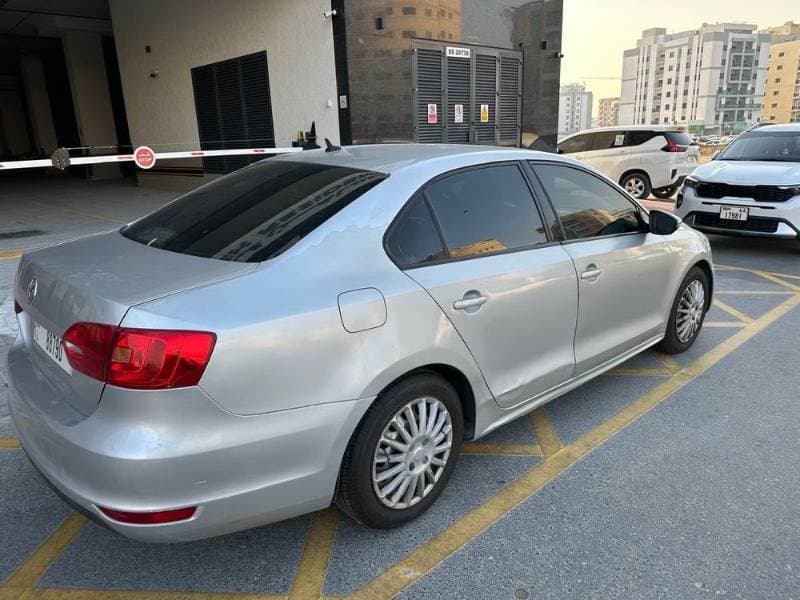 2012 Volkswagen Jetta thumbnail 4