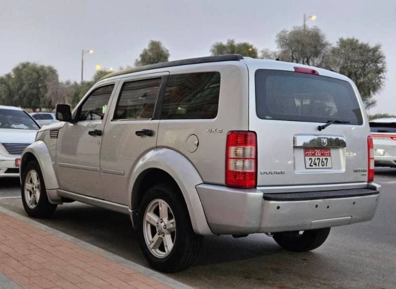 2011 Dodge Nitro thumbnail 3