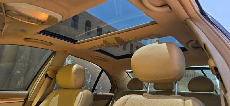 2011 Mercedes-Benz E-Class thumbnail 3