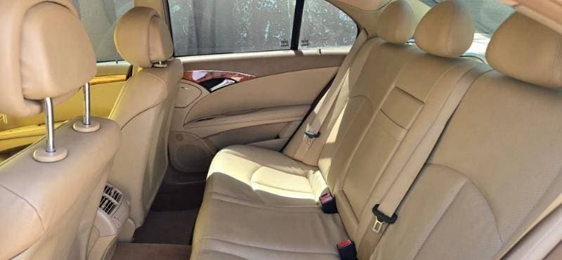 2011 Mercedes-Benz E-Class thumbnail 4
