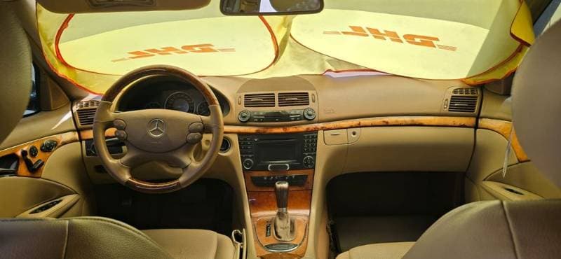 2011 Mercedes-Benz E-Class thumbnail 2