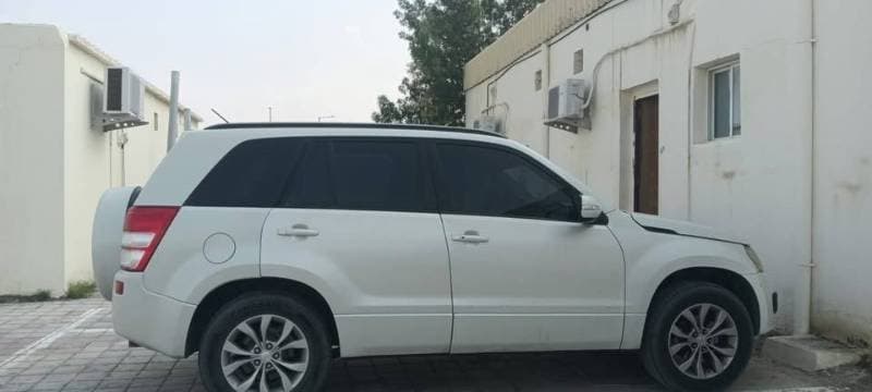 2018 Suzuki Grand Vitara thumbnail 4