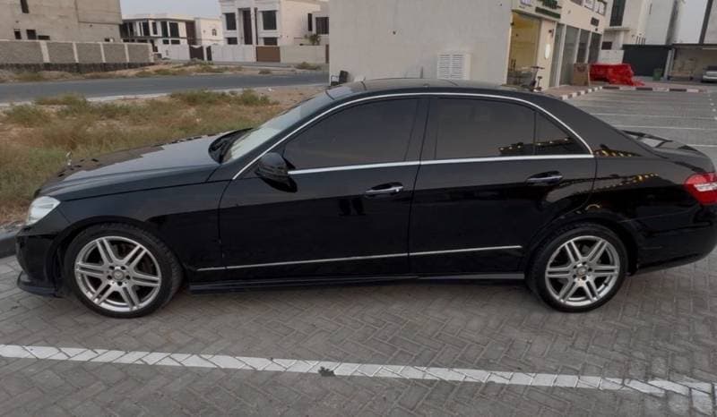 2013 Mercedes-Benz E-Class thumbnail 3