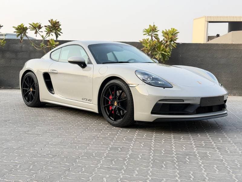 2024 Porsche Cayman