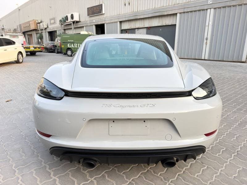 2024 Porsche Cayman thumbnail 5