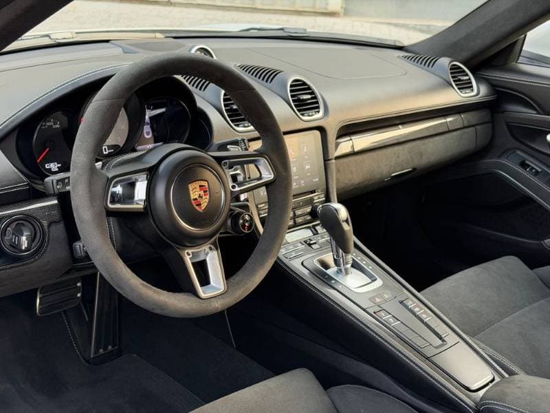 2024 Porsche Cayman thumbnail 9