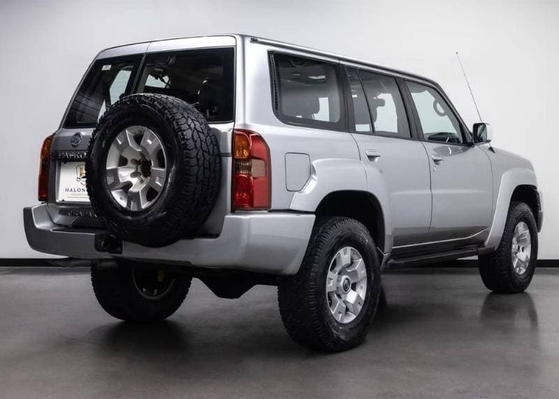 2005 Nissan Patrol Super Safari thumbnail 3