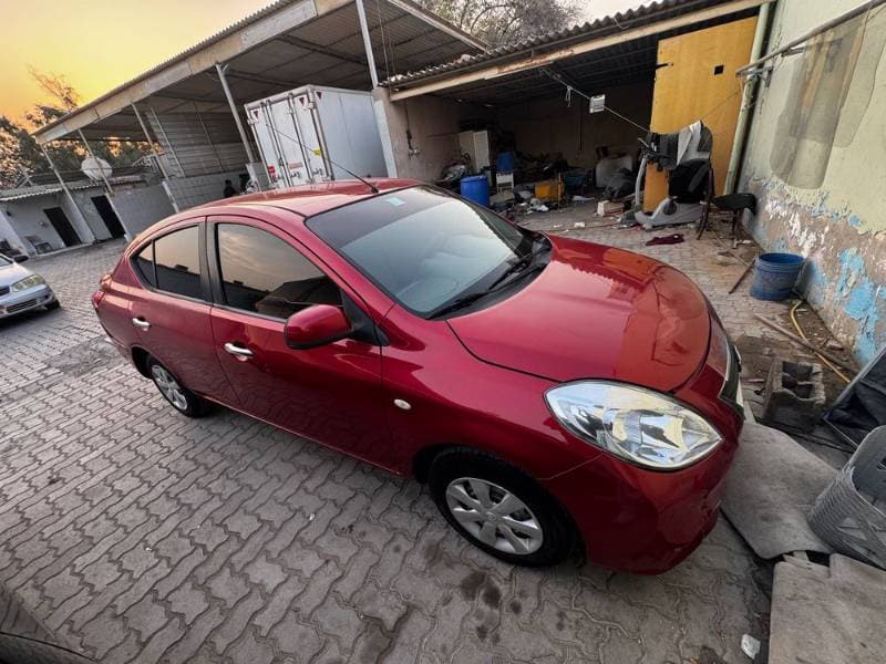 2014 Nissan Sunny thumbnail 3