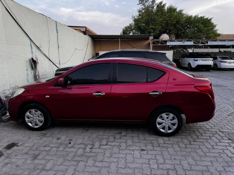 2014 Nissan Sunny thumbnail 2