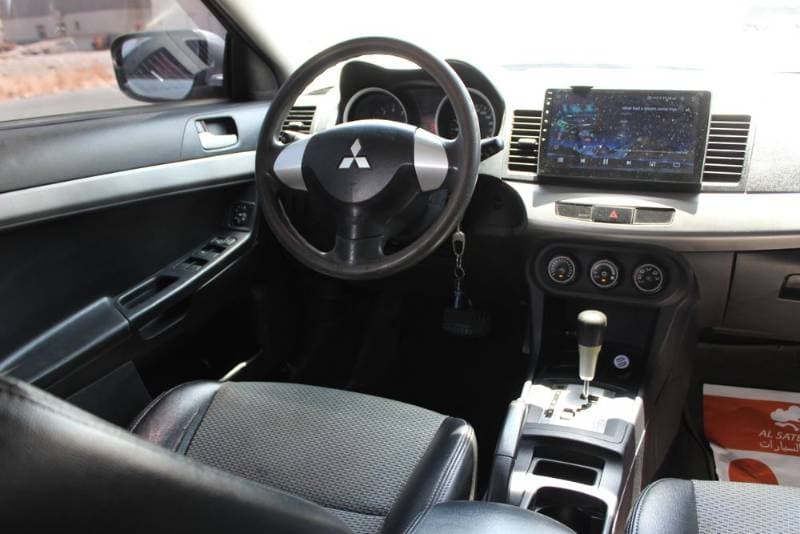 2014 Mitsubishi Lancer Fortis thumbnail 5