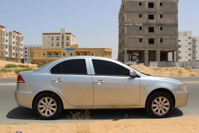 2014 Mitsubishi Lancer Fortis thumbnail 4