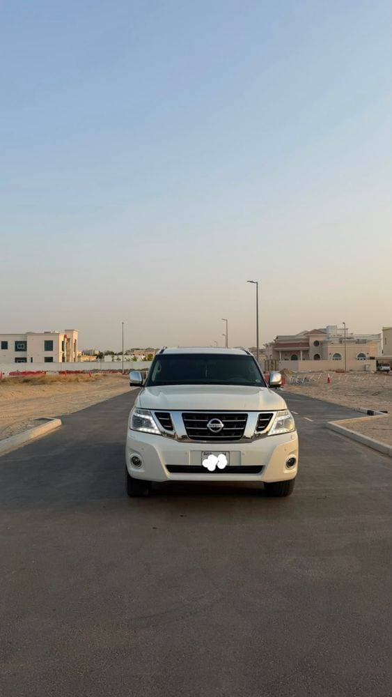 2015 Nissan Patrol thumbnail 5