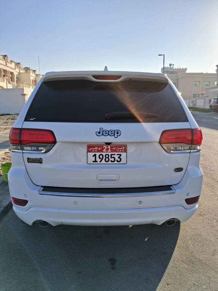 2021 Jeep Grand Cherokee thumbnail 2