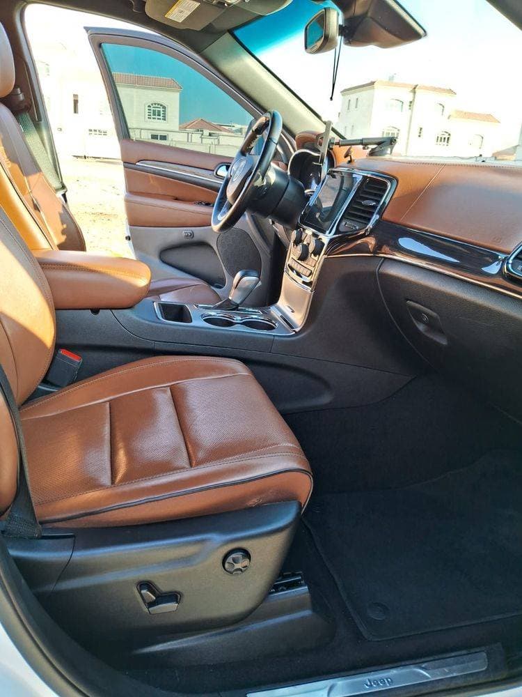 2021 Jeep Grand Cherokee thumbnail 4
