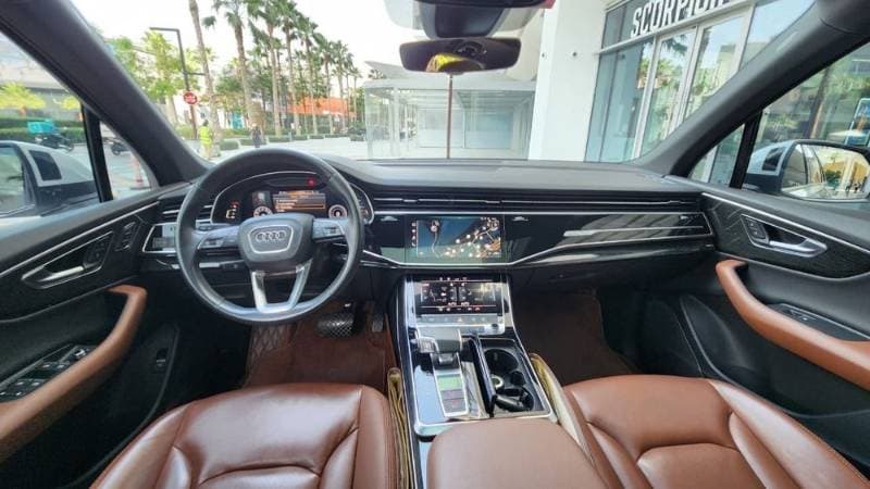 2020 Audi Q7 thumbnail 4