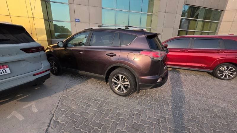 2016 Toyota Rav4 thumbnail 5