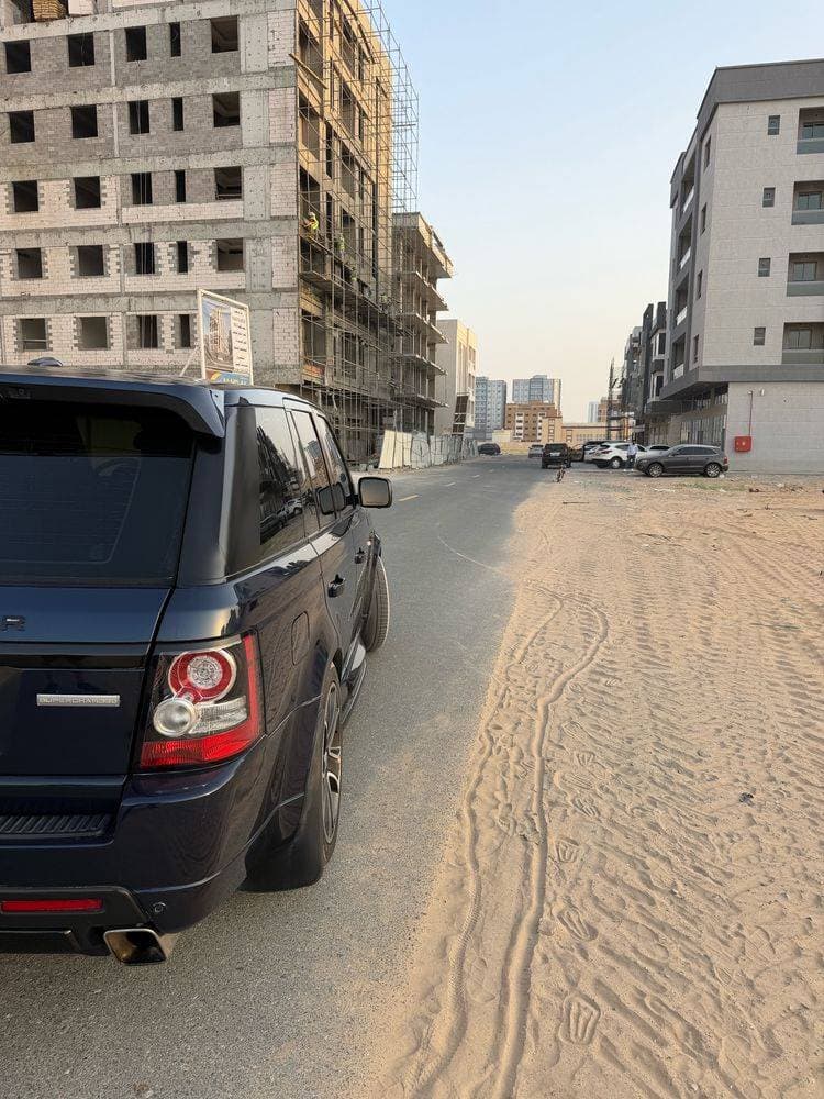 2012 Land Rover Range Rover Sport thumbnail 5