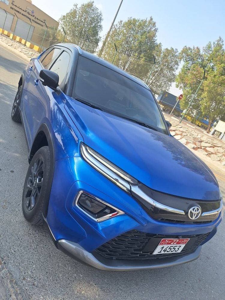 2023 Toyota Urban Cruiser thumbnail 2