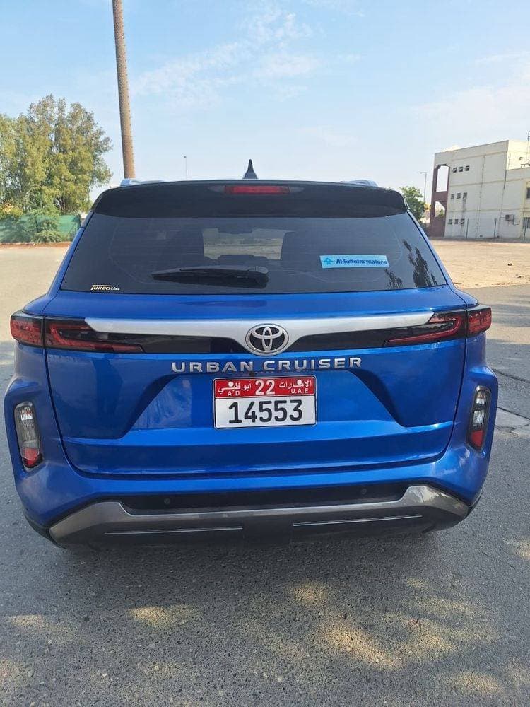 2023 Toyota Urban Cruiser thumbnail 3