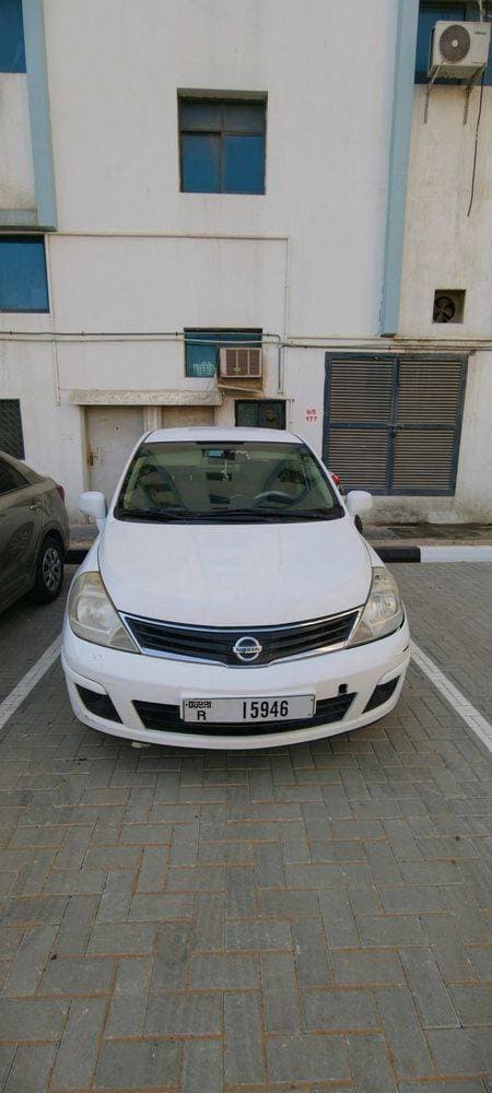 2011 Nissan Tiida thumbnail 4