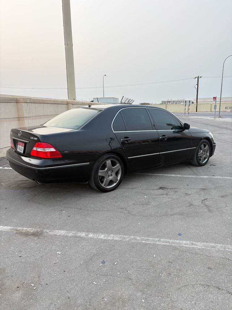 2004 Lexus LS 430 thumbnail 3