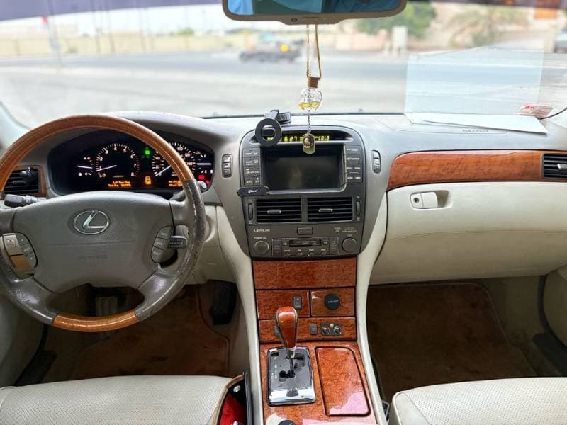 2004 Lexus LS 430 thumbnail 5