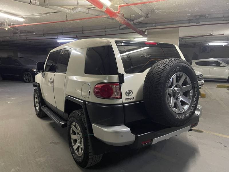 2021 Toyota FJ Cruiser thumbnail 6