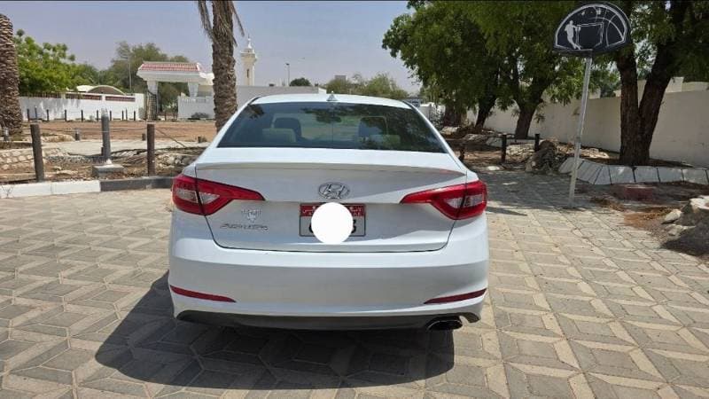 2015 Hyundai Sonata thumbnail 2