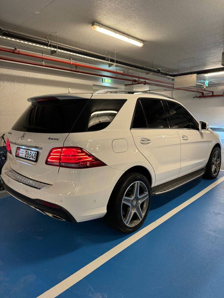 2016 Mercedes-Benz GLE-Class thumbnail 3