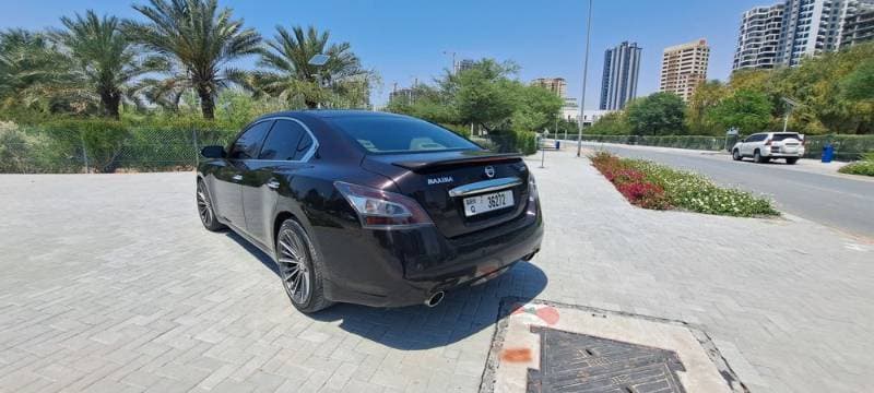 2015 Nissan Maxima thumbnail 2