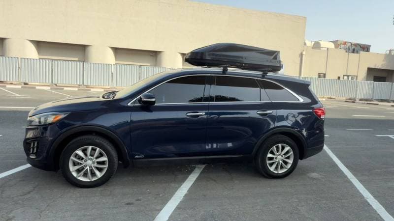 2017 Kia Sorento thumbnail 5